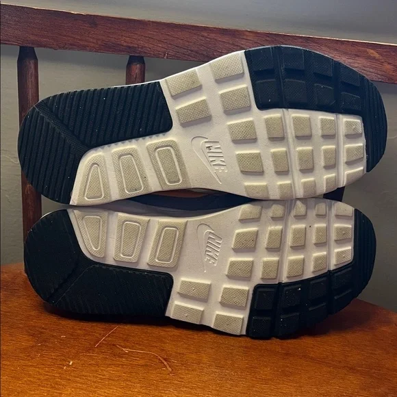 Nike Air Max SC (GS) – Sail / Laser Orange – Boys Size 3.5Y – EUC - Picture 9 of 12